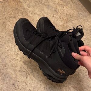 Arc'teryx Aerios FL Goretex shoes